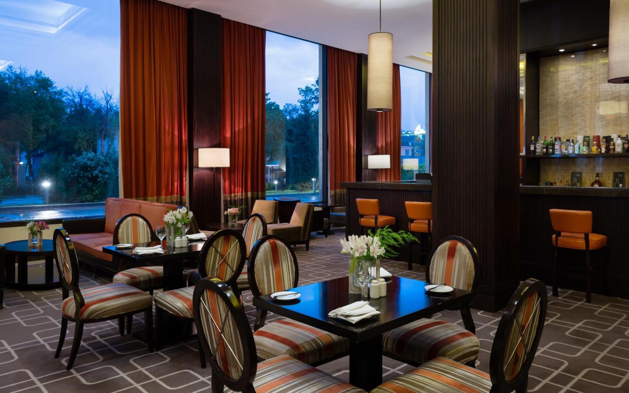 Hilton Dushanbe Ngoại thất bức ảnh